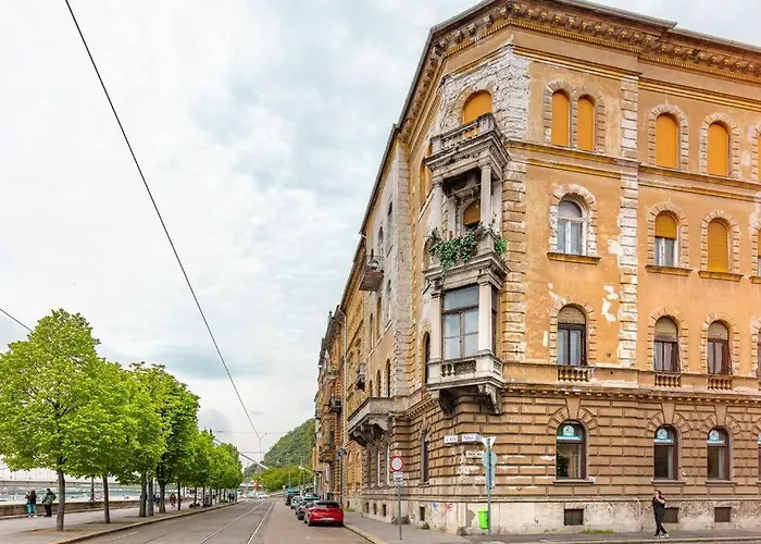 Orangehomes Luxury Next To Gellert Hill *