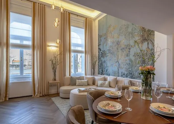 Orangehomes Luxury Next To Gellert Hill