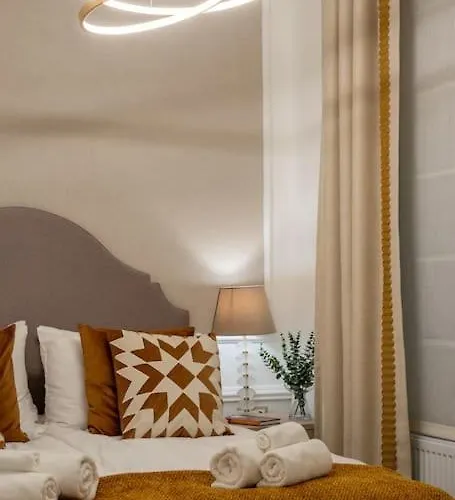 公寓 Orangehomes Luxury Next To Gellert Hill *