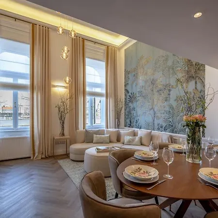 Orangehomes Luxury Next To Gellert Hill