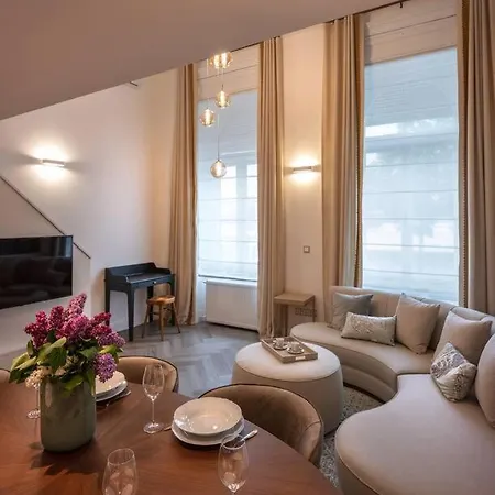 Orangehomes Luxury Next To Gellert Hill *