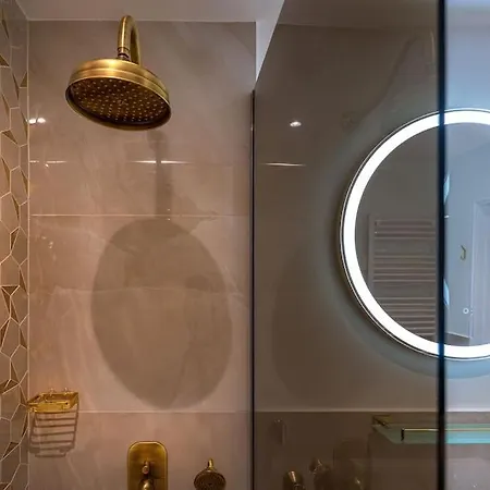 Orangehomes Luxury Next To Gellert Hill Apartment Budapest